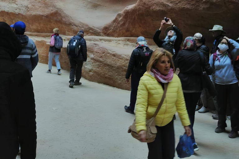 Amman: Petra Day Trip with Amman by Night Walk Amman: Petra and Wadi Rum with a 2hr Jeep Tour