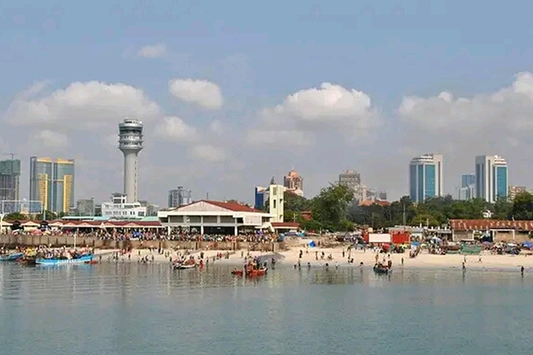 Dar es Salaam guidad stadsvandring och upptäcktsfärd ...Dar es Salaam stads sightseeing med bil med lunch.