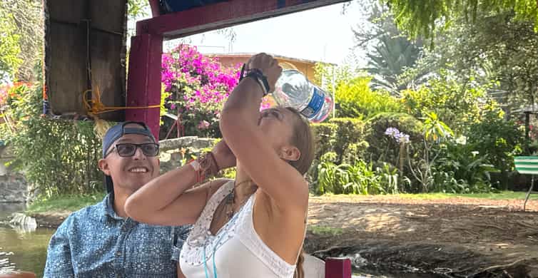 Mexico City: Expert-Guided Boat Tour with Lunch and Drinks photo 14