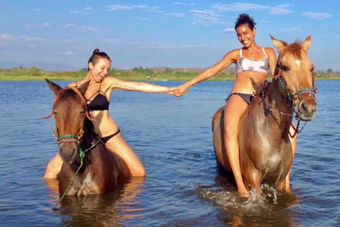 From Huatulco: Beach Horseback Riding Experience Shortened Flora & Fauna Horseback Riding Tour (1 hour)