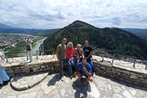 Excursión de un día a Berat y Durres desde Tirana