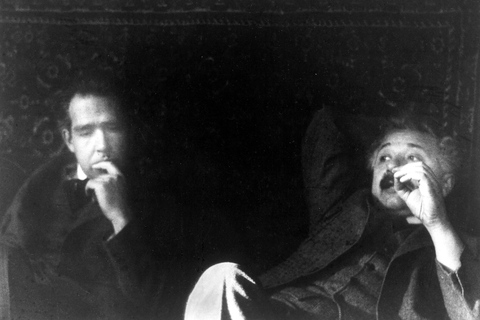 Zürich: Tour auf den Spuren Einsteins mit einem Einheimischen90 Min. – Private Tour