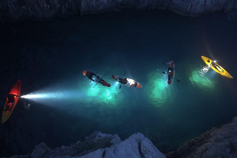 Pula: Cueva Puesta de Sol/ Tour nocturno en Kayak Transparente