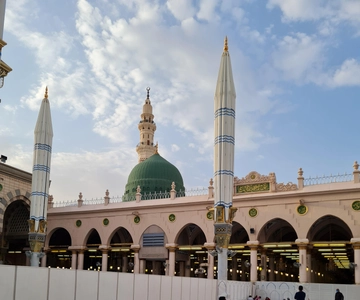Madina: Guided Tour of the City's Historical Sights