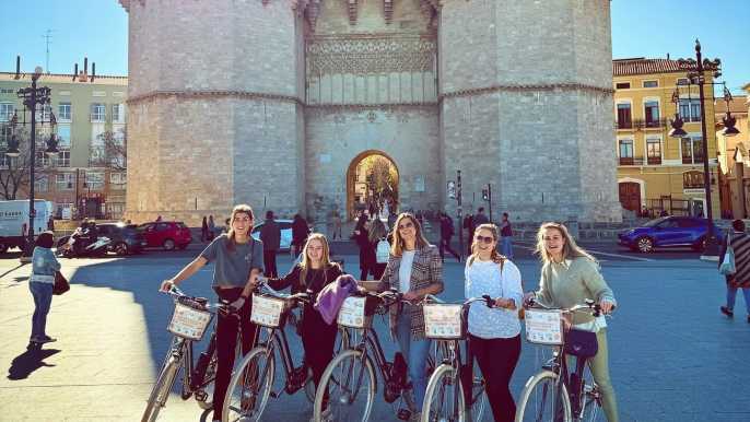 Valencia: All in One Daily City Tour by Bike and E-Bike