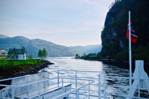 Bergen: Mostraumen Fjord Cruise with Live GuideBergen: Mostraumen Fjordcruise with Live Guide
