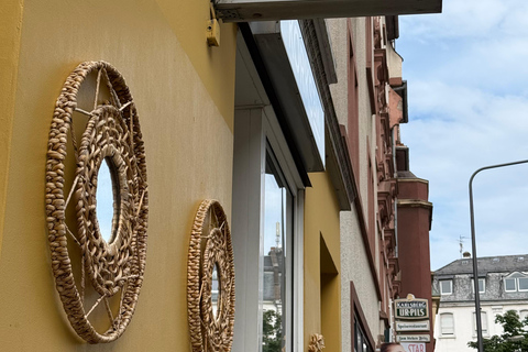 Frankfurt Like a Local: Wine Night with Wine and Snacks