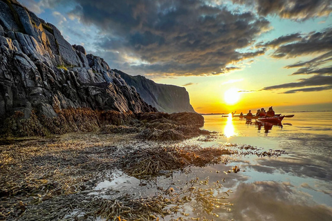 إيجوم: جولة جزر لوفوتن منتصف الليل صن كاياك