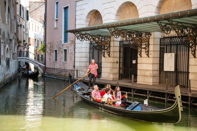 Venice: Fall in Love on a Private Grand Canal Gondola Ride