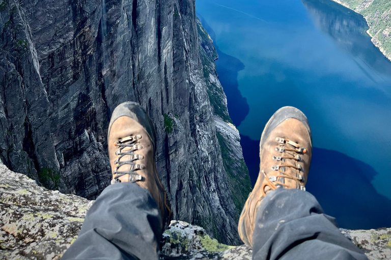 Stavanger: Kjerag Hike with Guide and Transportation