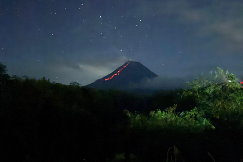 Yogyakarta: Prambanan Temple Sunset & Merapi Lava at Night All Include