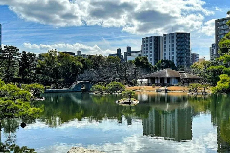 Hiroshima: Art and Hidden Streets Guide Tour Hiroshima: Art and Hidden Streets Guide Tour