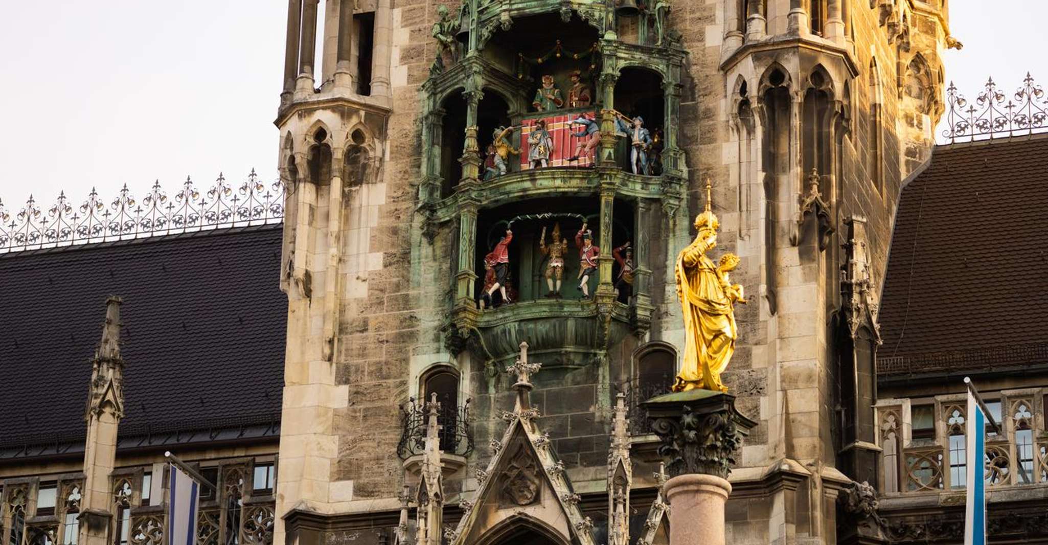 Munich: Old Town Tour with All Your Senses photo 5