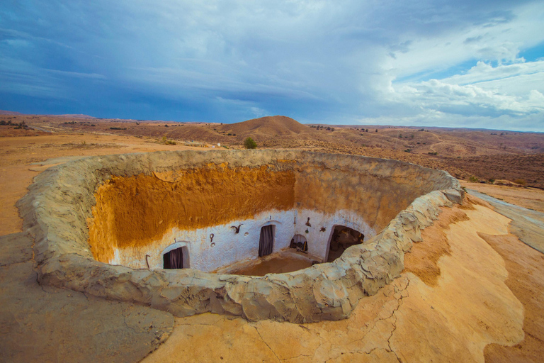 Au départ de Djerba : Safari Saharien – Villages Berbères et Dunes Dorées