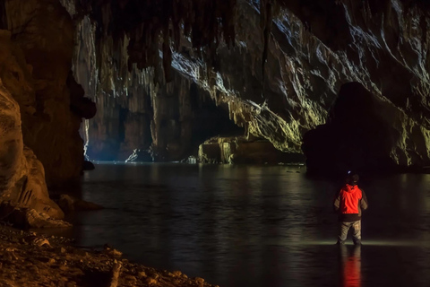 Krabi : excursion sur l&#039;île de James Bond et à Phang Nga en bateau à longue queueTour en bateau à longue queue dans la baie de Phang Nga