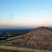 Mexico City: Early visit to Teotihuacán with optional buffet lunch