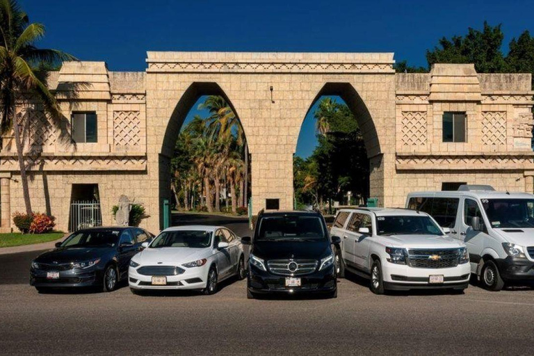 Puerto Vallarta: Flughafentransfer nach Nuevo Vallarta SüdVan One-Way (8 - 10 Fahrgäste)