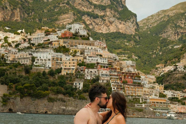 Excursão de 1 dia em grupo de Positano a Amalfi com almoço