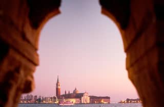 Venedig: 30-minütige Gondelfahrt mit Live-Kommentar