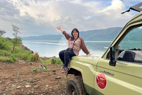 نيروبي: رحلة سفاري في بحيرات الوادي المتصدع لمدة 5 أيام مع مكان إقامةنيروبي: رحلة سفاري لمدة 5 أيام ف