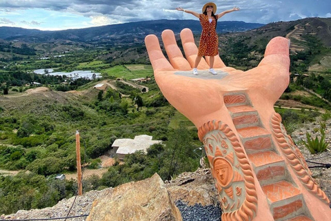 Da Bogotà: Tour a villa de Leyva, Ráquira, Casa Terracota e Pozos Azules