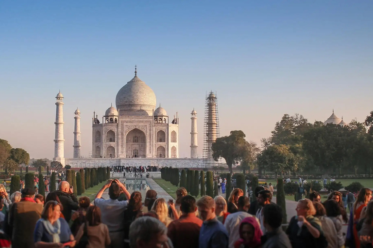 Private Taj Mahal, Agra Fort & Baby Taj Day Trip (All-Incl.) From Delhi: Private Car, Driver, Guide, Entry Fees and Lunch