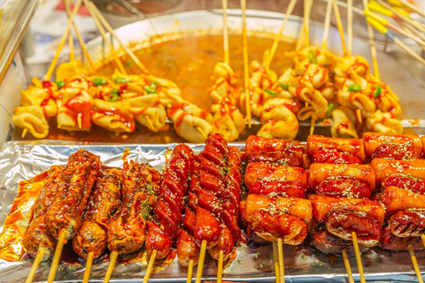 Seoul: Hidden Gems of Evening Tour & Gwangjang Market Pick up at Hongik Uni station exit No.3