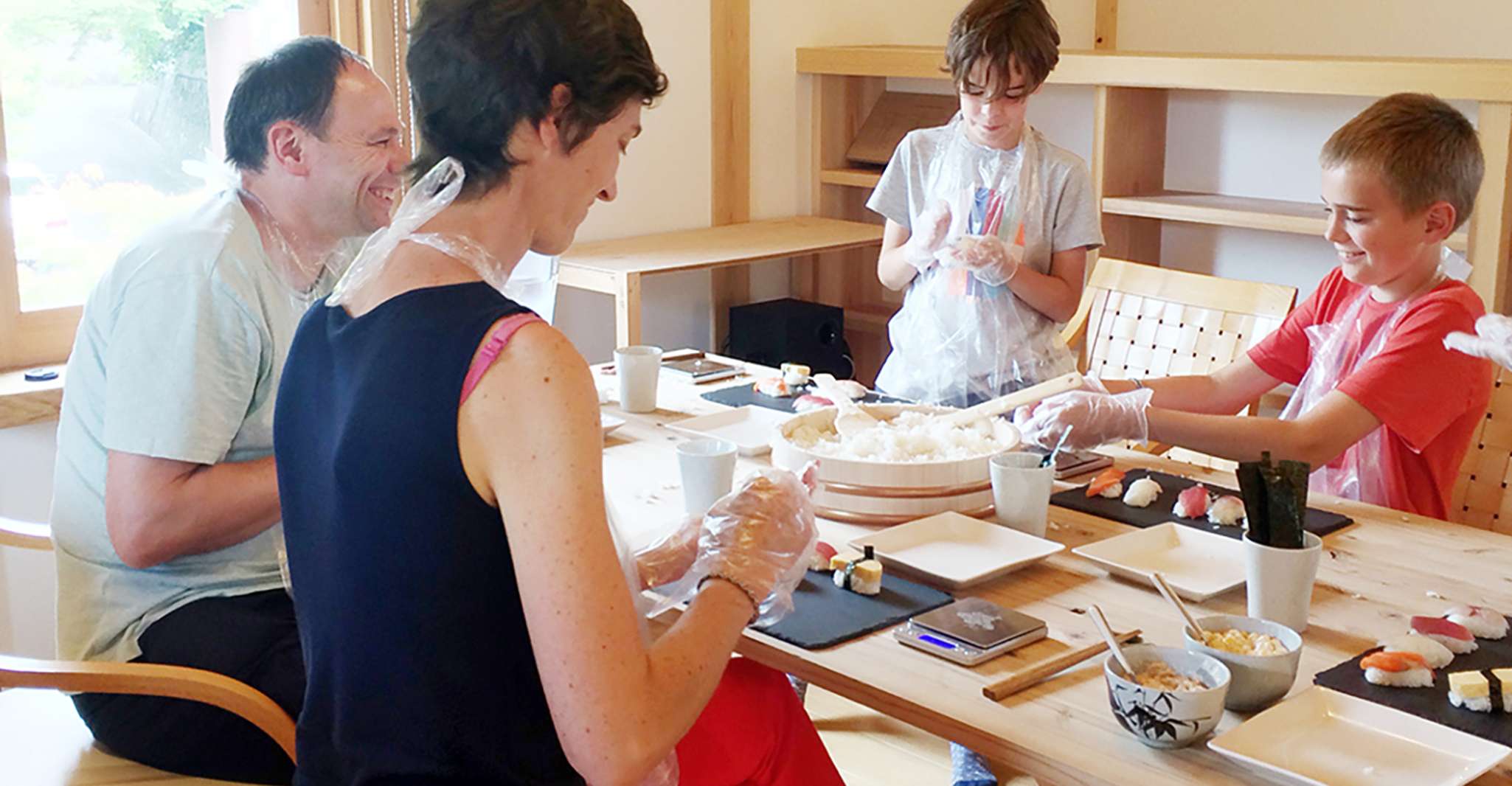 Kyoto: Small-Group Authentic Sushi Making Workshop photo 10