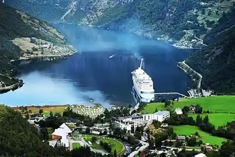 Från Geiranger: Dalsnibba & Eagle Road Privat tur & picknick