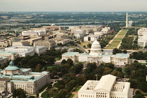 Washington, DC: Monuments Guided Tour with Transportation Monuments Day Tour