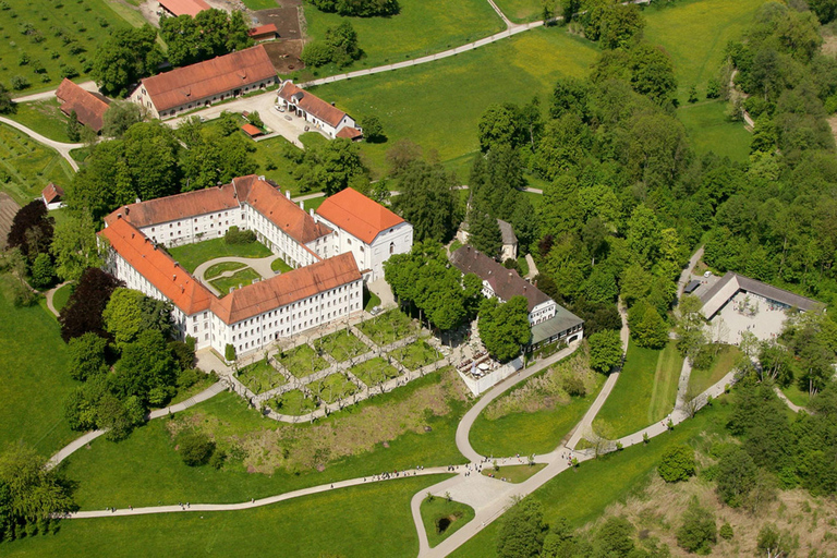 Munich: Private Chiemsee, Palace, and Eagle's Nest Tour