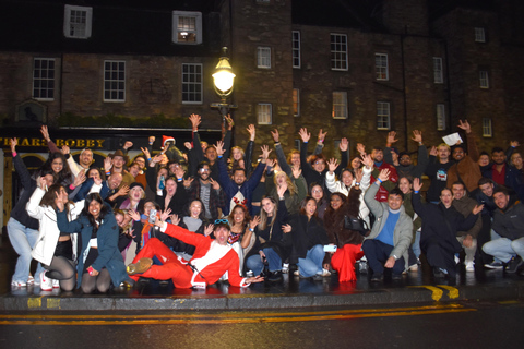 Edinburgh: Bar Crawl with Shots, Nightclub and Live music