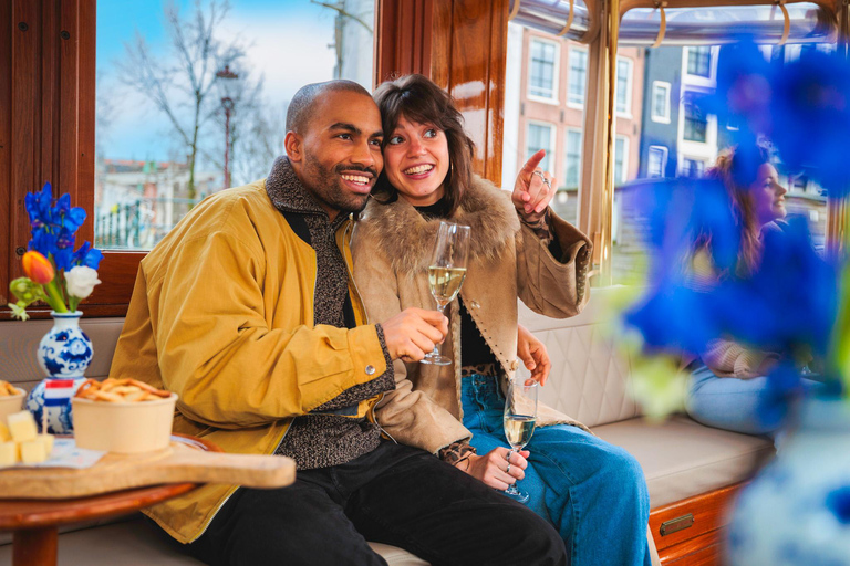 Amsterdam: Canal Cruise with Bubbles & Bites Without Bubbles & Bites from Central Station
