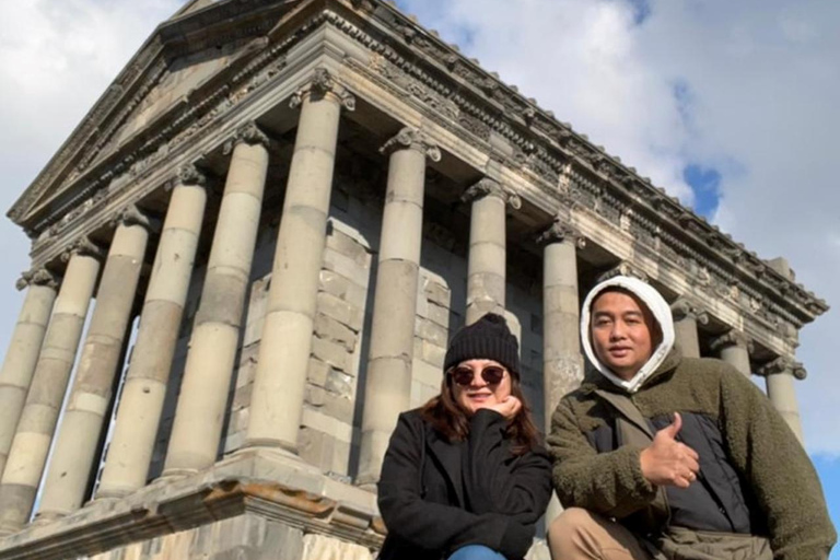 Historische Tour:Garni,Geghard,Sinfonie der Steine,Blick auf den Ararat