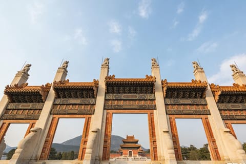 Beijing:Eastern Qing Tomb/Huangyaguan Great Wall/Dule Temple