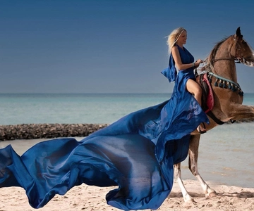 Hurghada: Red Sea & Desert Horse Riding Tour with Swimming