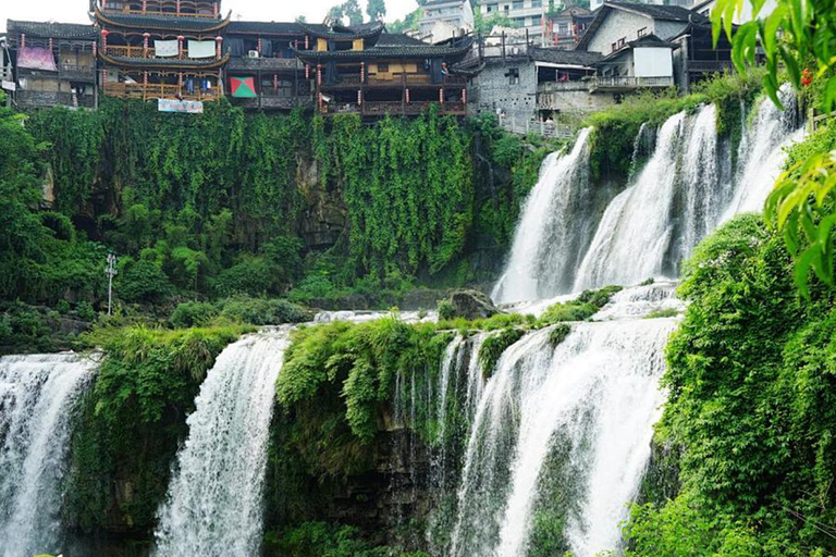 Zhangjiajie: Mengdong River Rafting & Furong Town Tour