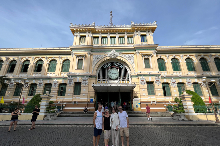 Ho Chi Minh: Guided Walking Tour of Saigon's Main Sights Shared Group Tour