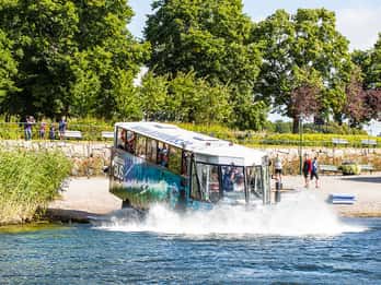 Stockholm: Tour over land en water met een amfibiebus
