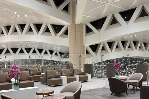 RUH Riyadh: König Khalid Flughafen Premium Lounge Zugang