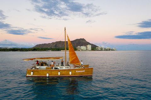 Waikiki: Authentic Hawaiian Cultural Sail (Sunset Voyage) Evening Sunset Voyage (Private)