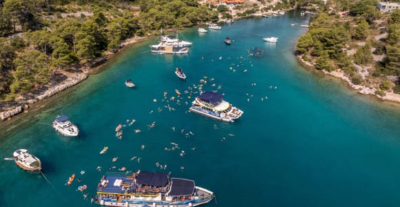 Split: Full-Day Catamaran Cruise to Hvar with Lunch