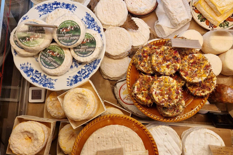 Paris: Cheese and Wine Tasting Experience in Montmartre