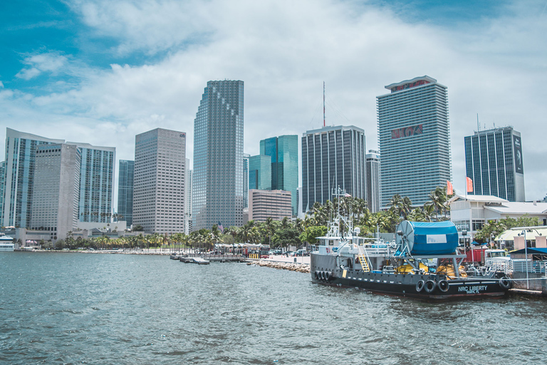 Miami Boat Tour : Mansions & Skyline with optional Pick-up PARTIAL PAYMENT | Miami Boat Tour