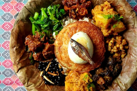 The Ultimate Saturday: Street Food Fiesta in Kathmandu