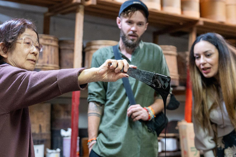 Kanazawa: Samurai and Geisha Culture Walking Tour with Lunch