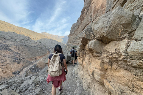 Dubaï : randonnée modérée sur le sentier de l&#039;oasis cachée de Jebel JaisDubaï : Randonnée modérée sur le sentier de l&#039;oasis cachée de Jebel Jais