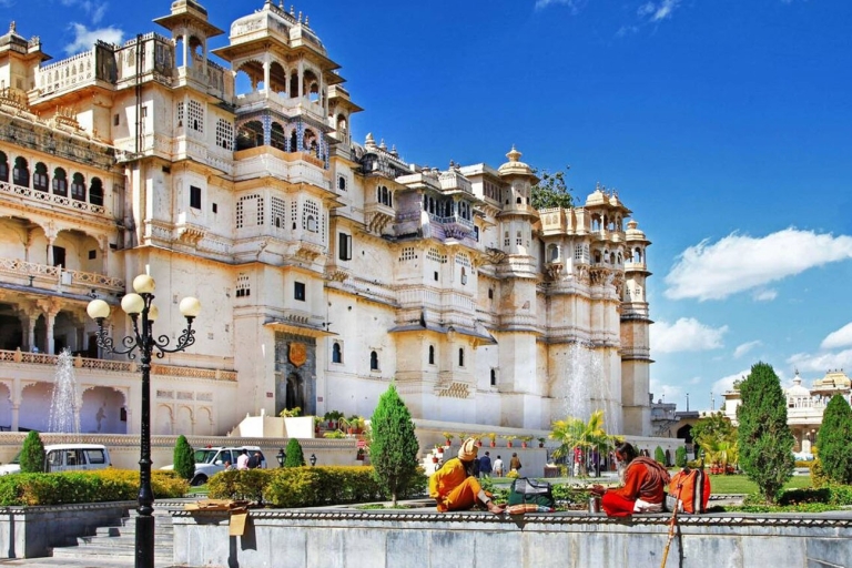 Udaipur: Private Guided Udaipur City Sightseeing Tour