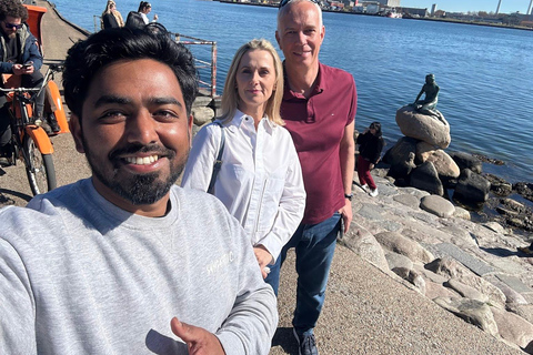 Copenhagen: City Highlights Walking Tour with Canal Ride