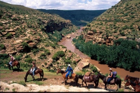 7 nuits/ 8 jours - Randonnée à dos de poney au LesothoVisites du patrimoine et de la culture